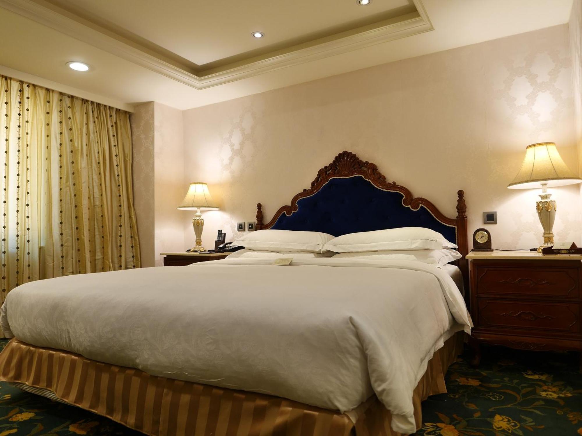 Royal Seasons Hotel Taipei ‧ Nanjing W. Exterior foto