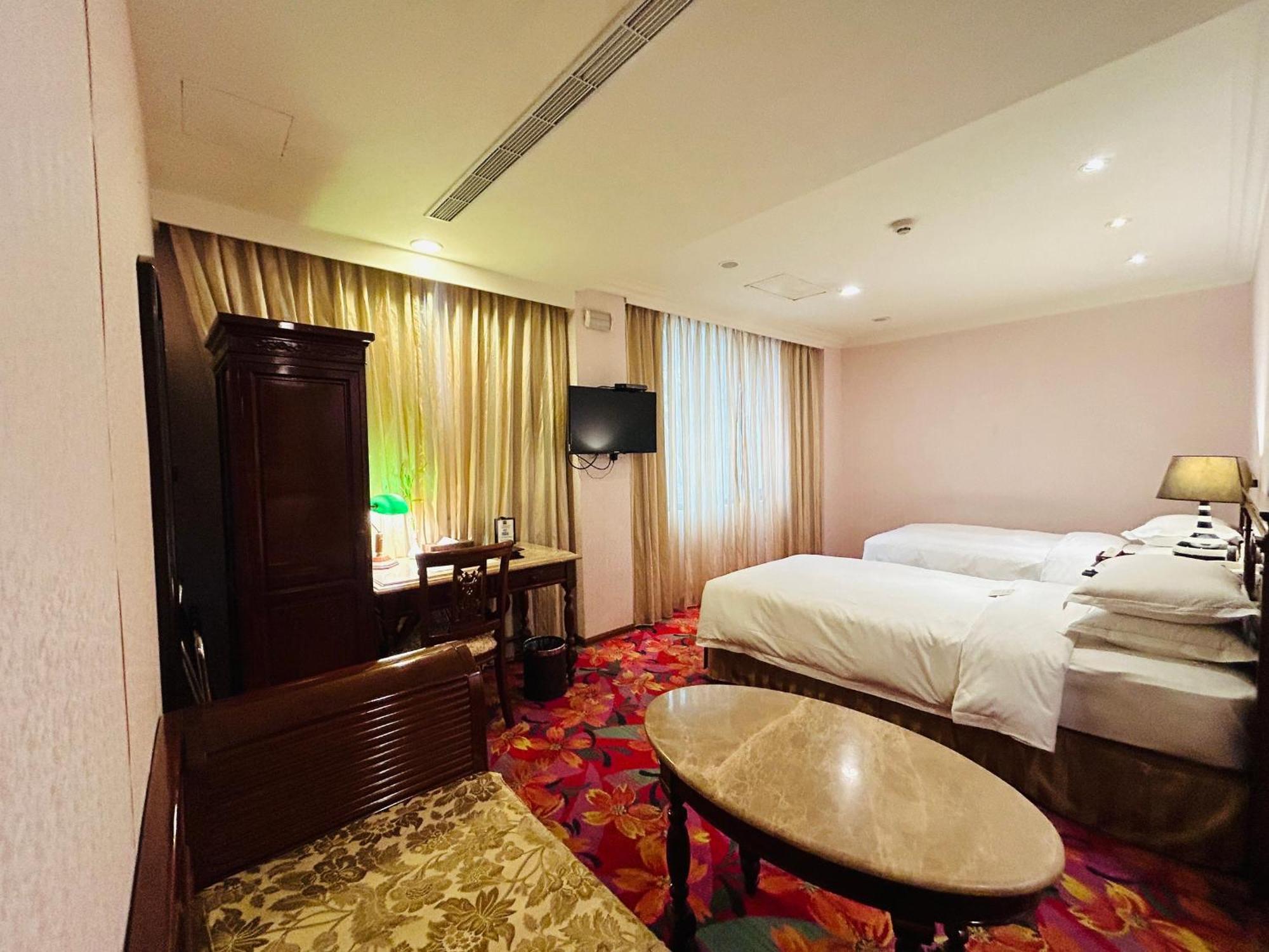 Royal Seasons Hotel Taipei ‧ Nanjing W. Exterior foto