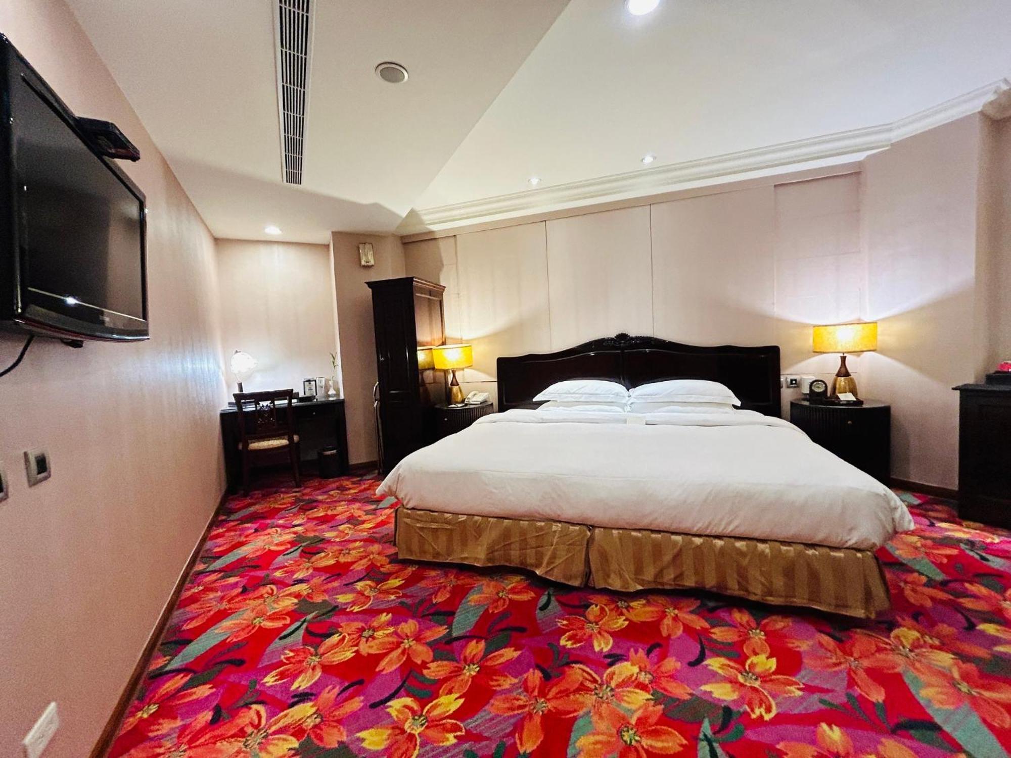 Royal Seasons Hotel Taipei ‧ Nanjing W. Exterior foto