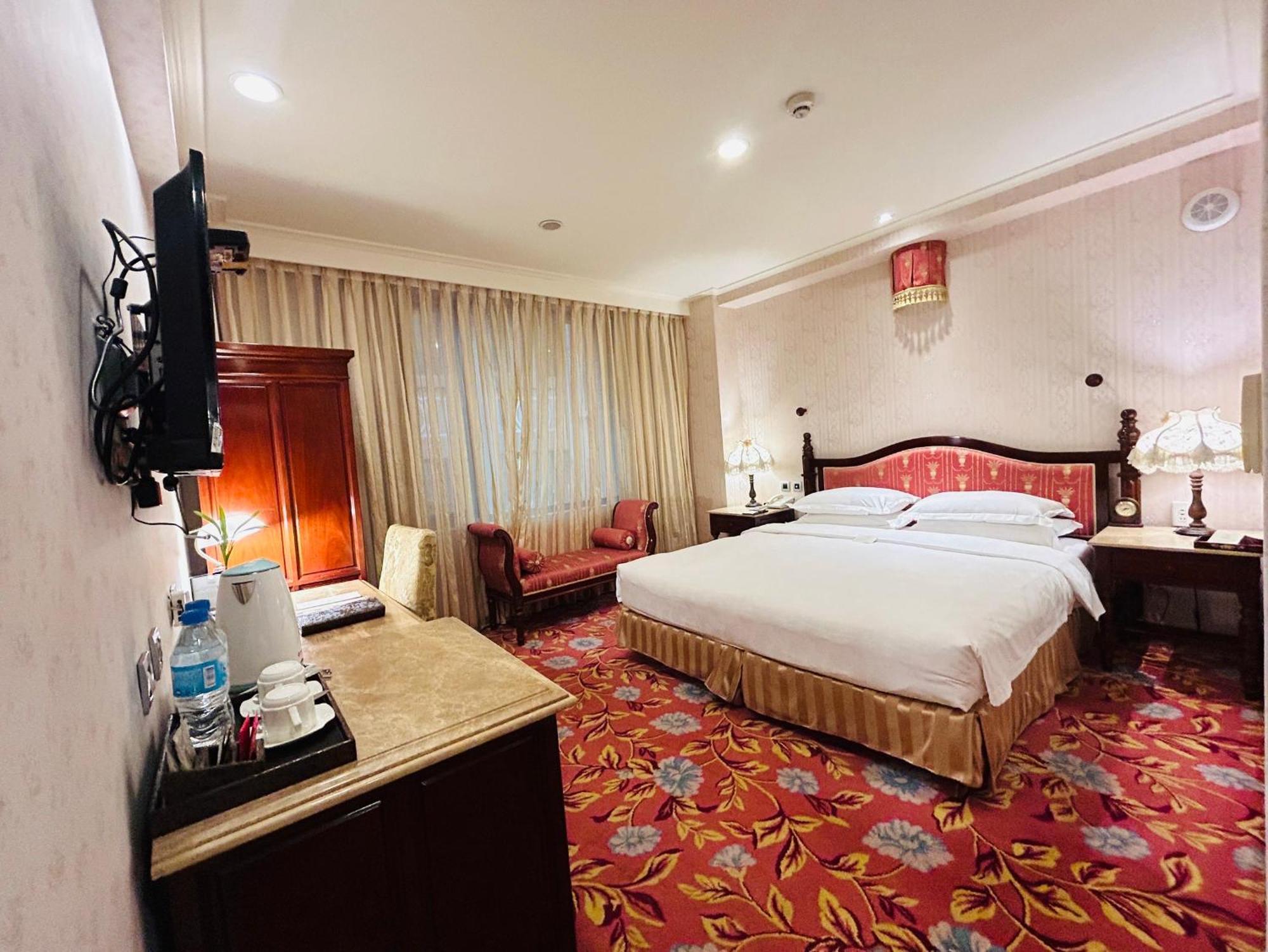 Royal Seasons Hotel Taipei ‧ Nanjing W. Exterior foto