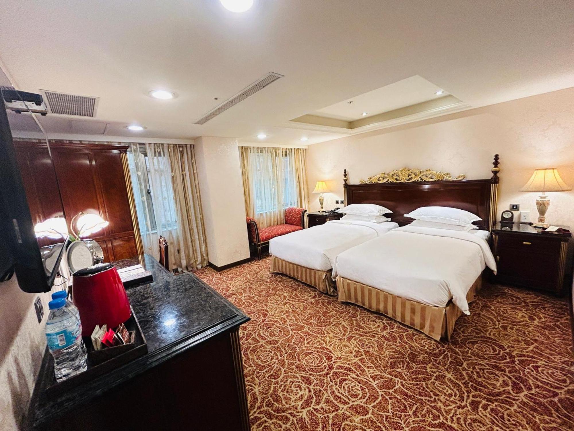 Royal Seasons Hotel Taipei ‧ Nanjing W. Exterior foto