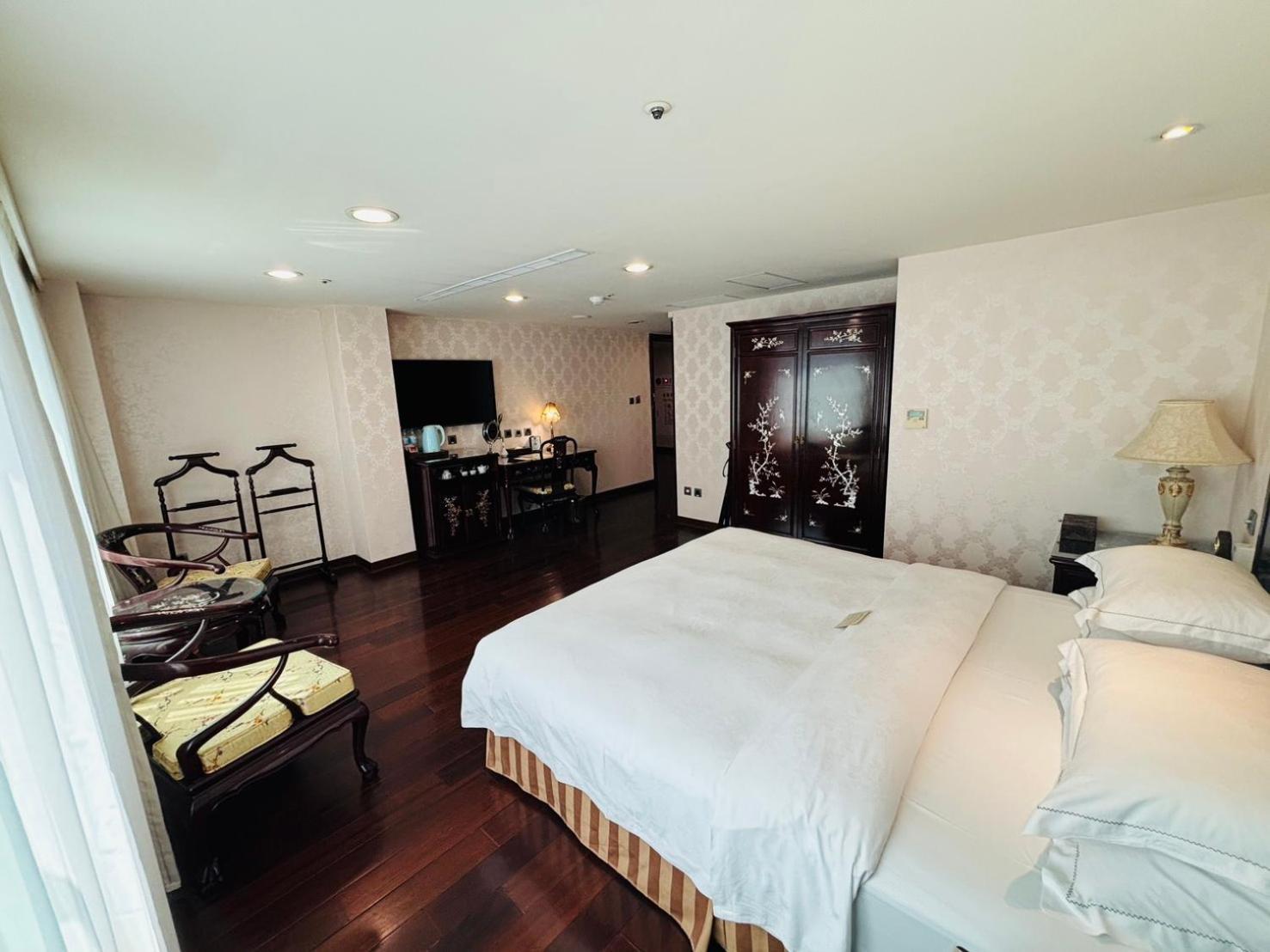 Royal Seasons Hotel Taipei ‧ Nanjing W. Exterior foto