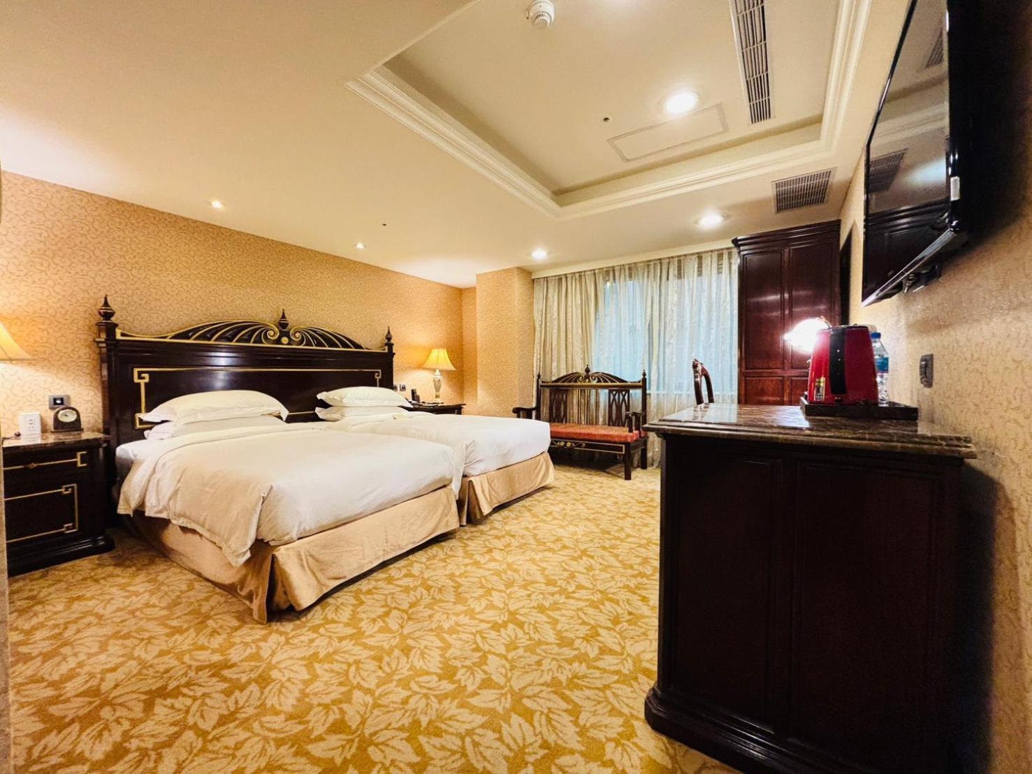 Royal Seasons Hotel Taipei ‧ Nanjing W. Exterior foto